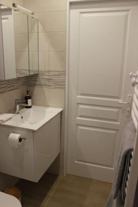 Appartement Idealement Situe Proche Disneyland Et Paris Lagny Buitenkant foto